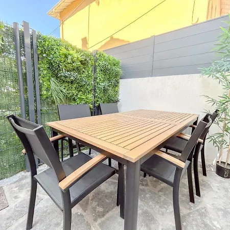 아파트 Avec Parking Terrasse Et Proche De La *